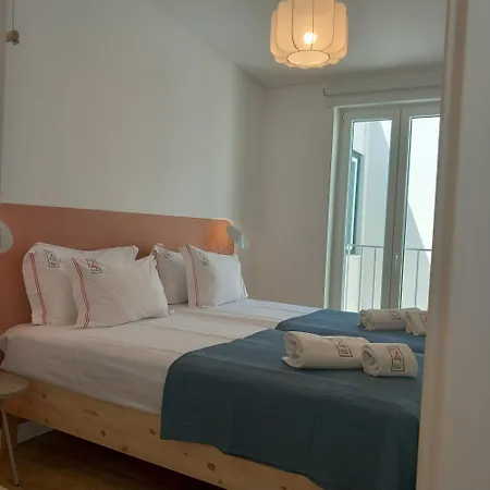 Daire Rent4rest Castle View Family & Friends In Bairro Alto Lisboa