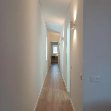 아파트 Rent4rest Castle View Family & Friends In Bairro Alto 리스본