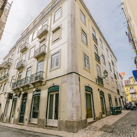 Rent4rest Castle View Family & Friends In Bairro Alto * Lizbona